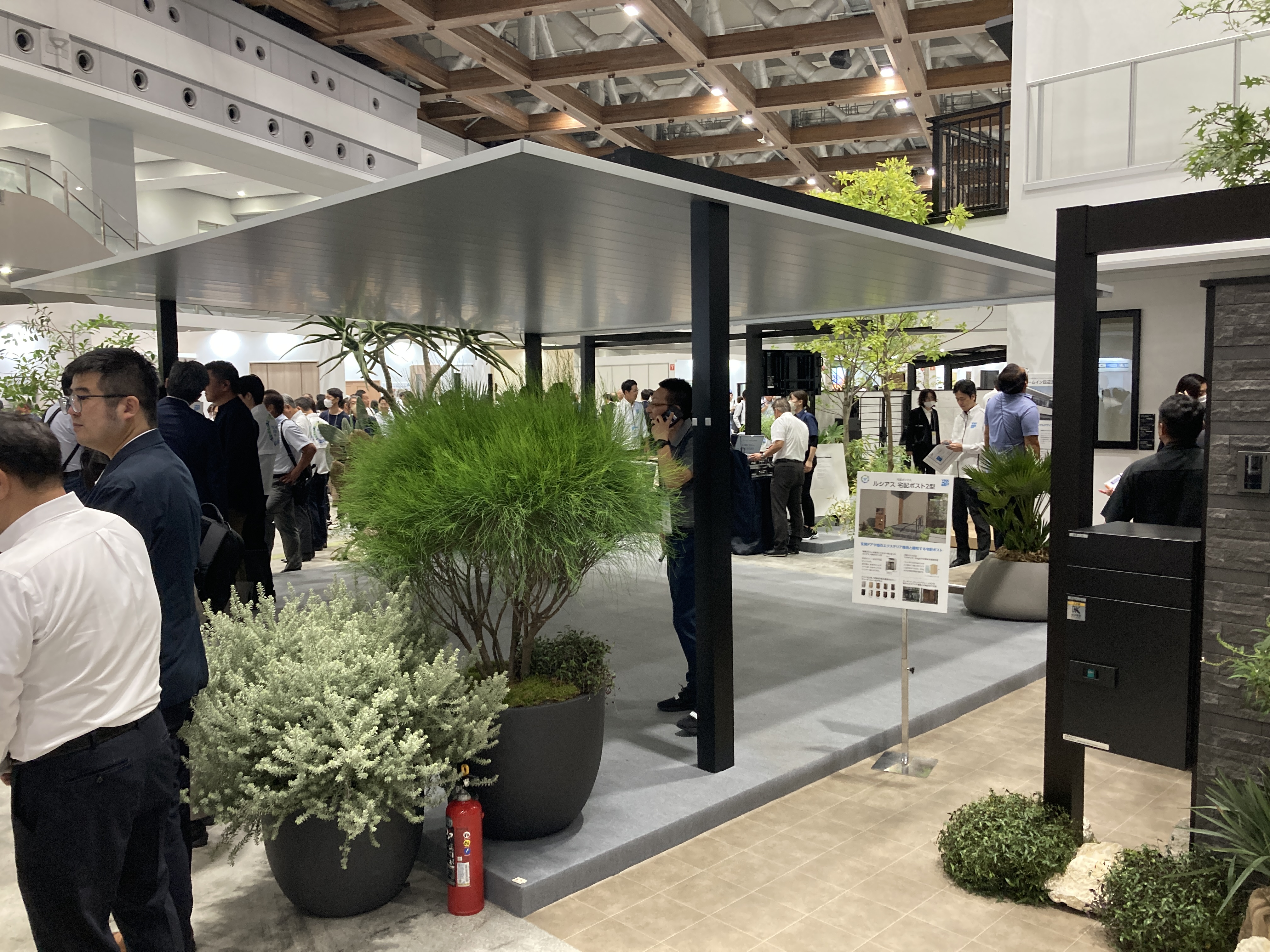＜YKKAP＞プレーンルーフ「PLAIN ROOF」の2台用について（25年春発売予定）