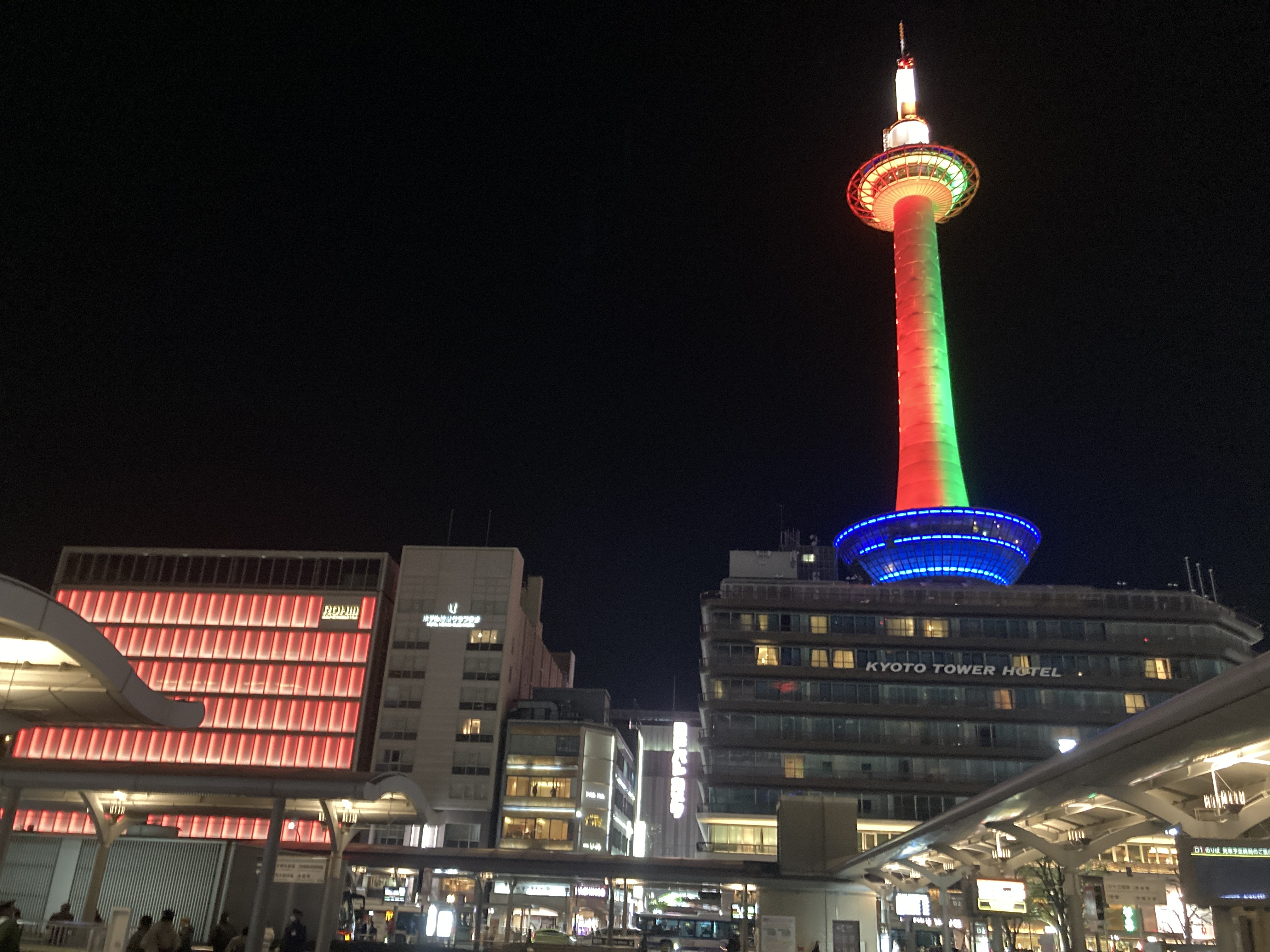京都タワーのクリスマスモード