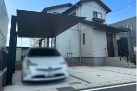 施工事例｜カーポートSC（ダウンライト付）＋タカショーのシェード用柱をお庭に設置！