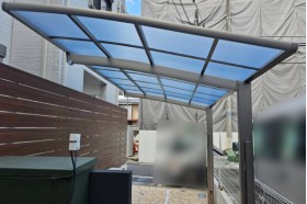 施工事例｜限られたスペース、埋設管、偏心基礎によるカーポート施工