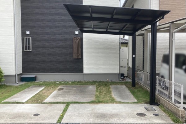 ＜最近の施工事例＞カーポートの設置場所や基礎のカタチ、商品仕様を細かくやり取りしました！