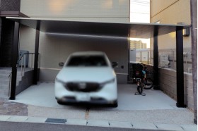 施工事例｜埋設配管ありでもOK！カーポートSC2台用をジャストで設置！