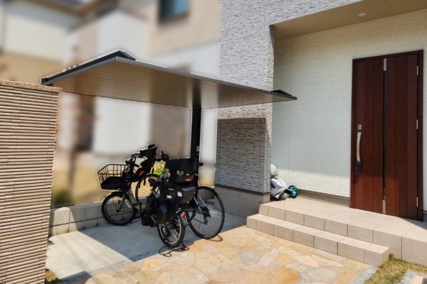 施工事例｜カーポートSCミニの工事で、ありがちな埋設された配管の問題をクリア！