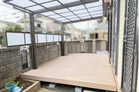 施工事例｜お庭の活用で、デッキとテラス屋根の後付け設置はかなり難しいです！