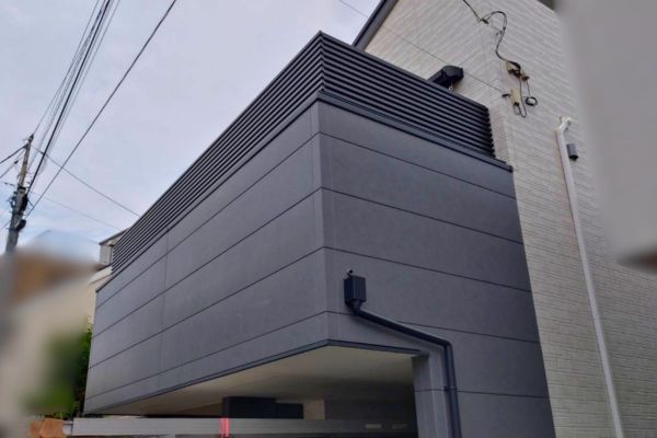 施工事例｜2階ベランダにLIXILコートラインを設置！目隠しフェンスでプライベート空間づくりのお手伝い