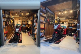 施工事例｜バイクガレージがお客様のアレンジで最高の秘密基地に変身！鉄馬も喜ぶ厩舎に！