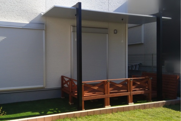 <最近の施工事例>壁への取付が出来ない中で独立型のテラスSCを設置しました! <最近の施工事例>壁への取付が出来ない中で独立型のテラスSCを設置しました!