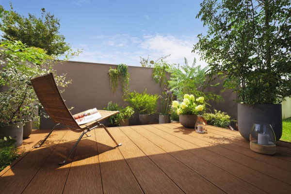 YKKAP リウッドデッキ S EG 束柱Sタイプ 高意匠タイプ｜人工木デッキ