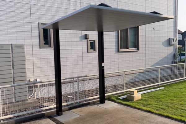 カーポートSC ミニの施工中